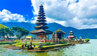 Kissenbezug Ulun Danu Beratan Temple. Bali Island in Indonesia. © illust_monster