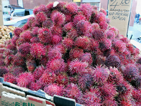 Ramboutan, litchi chevelu.