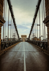 Fototapeta na wymiar bridge in the city