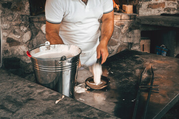 panigaccio, pane tradizionale della Lunigiana, Massa Carrara