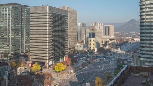 Seoul South Korea time lapse, city skyline timelapse at Gwanghwamun Square in autumn