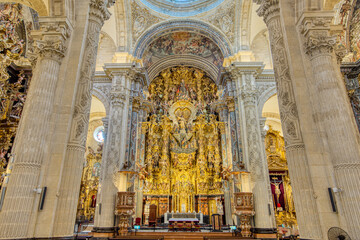 Fototapeta na wymiar Interior of the Iglesia del Salvador Church in Sevilla, Spain