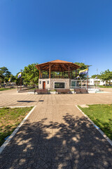 coreto em praça pública na cidade de Puerto Quijarro, Bolívia, divisa com Mato Grosso do Sul, Brasil