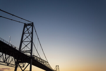 p&ocirc;r-do-sol Ponte Herc&iacute;lio Luz de Florian&oacute;polis SC Brasil   Florianopolis 