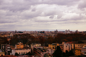 Fototapeta na wymiar View of Rome from the Piazza Garibaldi