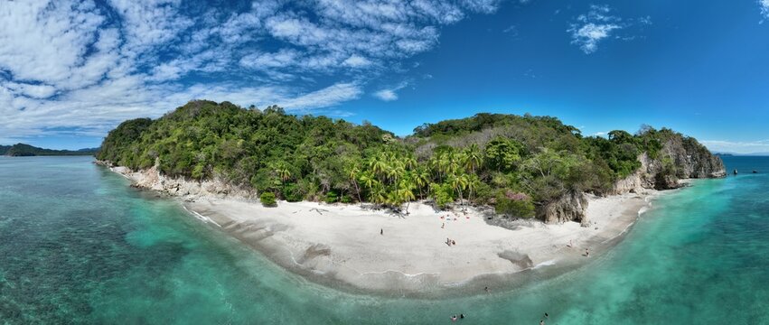 Capturing the Coastal Splendor: Stunning Photos of Playa Quesera, Costa Rica's Serene Seaside Beauty