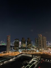 Noche en Abu Dhabi