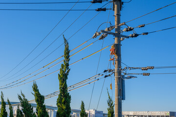 電線と空