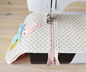 Lovely handmade zipper pouch with cute doll applique sewing process