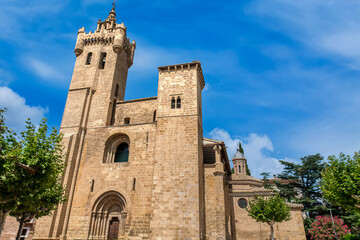 Fototapeta na wymiar Church of San Salvador, Ejea de los Caballeros is a Spanish city and municipality in the province of Zaragoza, in the autonomous community of Aragon. It is located in the Cinco Villas region. Spain
