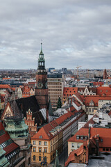 Fototapeta na wymiar view from above of the old buildings of Wroclaw Square in cloudy weather