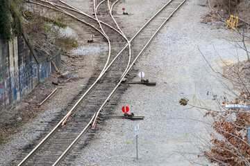 Train tracks and a railroad switcher on the south side of the James River in Richmond, Virginia 
 - obrazy, fototapety, plakaty