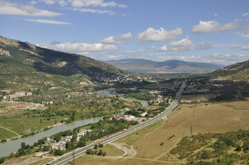 Fototapeta na wymiar Gruzja, Kaukaz, góry, krajobraz, widok, rzeka