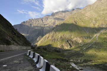 Górski krajobraz, Kaukaz, Gruzja