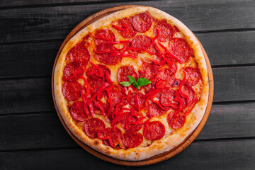 tasty pepperoni pizza with red bell peper