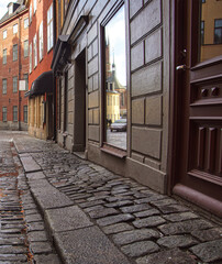 image of a sidewalk in the city