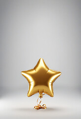 Golden star-shaped balloon for parties and celebrations