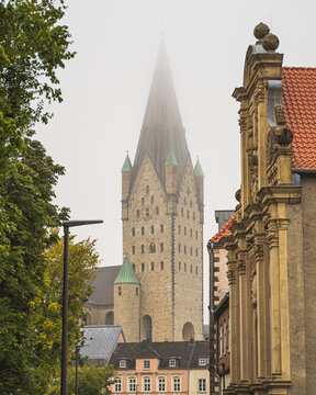 Ein sehr sch&ouml;ner Blick auf den Paderborner Dom.