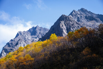 Autumn beauty of mountain peaks