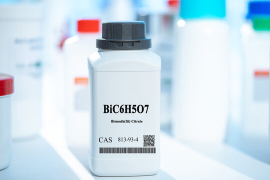 BiC6H5O7 bismuth(III) citrate CAS 813-93-4 chemical substance in white plastic laboratory packaging
