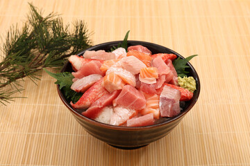 海鮮丼