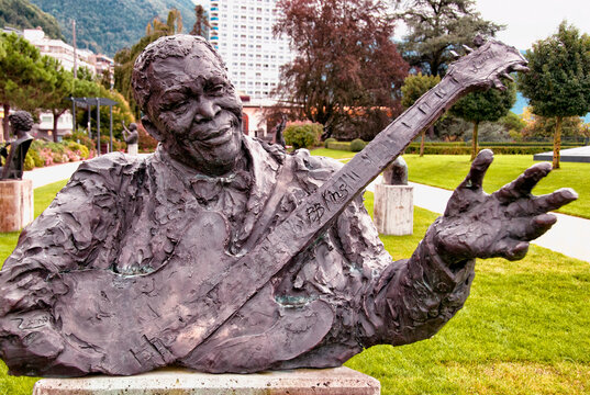 Montreux, Vaud, Switzerland, Europe - B.B. King bust bronze statue in front of Miles Davis Hall - Montreux Music and Convention Centre, Avenue Claude Nobs, Lake Geneva shore, Swiss Riviera