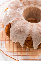Simple vanilla bundt cake from box cake