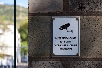 German video surveillance sign