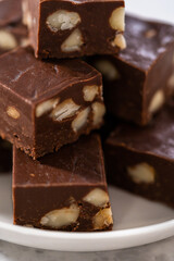 Chocolate macadamia fudge