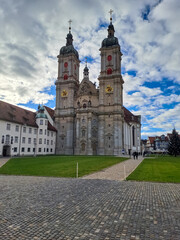 Fototapeta na wymiar Historic cathedral and monastery in the Swiss city of St. Gallen