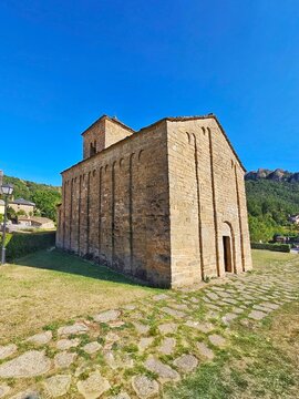Romanesque church of San Caprasio in Santa Cruz de la Ser&oacute;s, Huesca