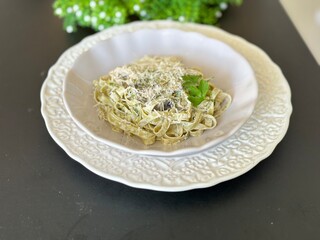 Talharim ao molho branco fresco