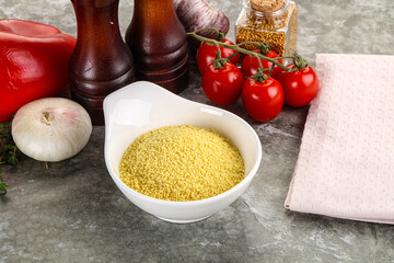 Raw dry wheat couscous grain