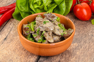 Chicken liver with cream sauce