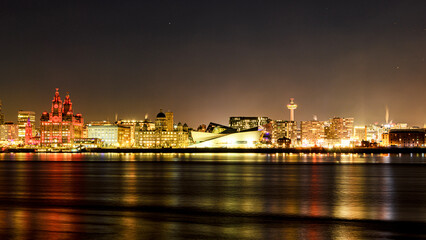 Fototapeta na wymiar Liverpool Skyline at night