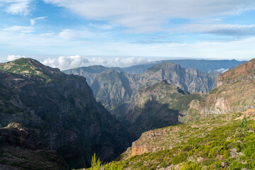 Naklejka premium stairways to heaven on pico do areeiro mountain 