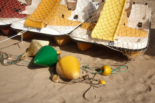 Strandabschnitt mit Tretbooten, Capdepera Mallorca
