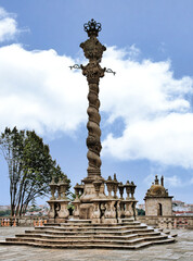 Fototapeta na wymiar The Pillory of Porto is a wrought iron statue in the historic center of Porto