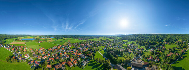 Ausblick über das Mangfalltal bei Vagen in Oberbayern, 360 Grad Rundblick über die Region