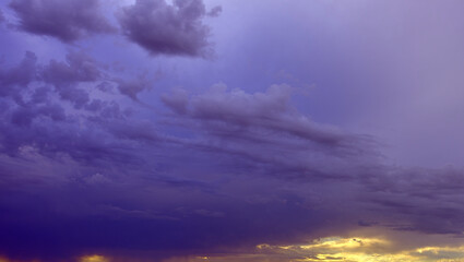 Naklejka premium Twilight Hues over Arizona- A Spectacular Sky Panorama