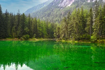 Wandcirkels plexiglas The Green Lake and mountains in Styria, Austria, landscape spring season © goce risteski