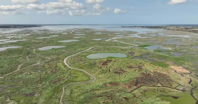 Grande mar&eacute;e en baie de Somme (Le Crotoy)