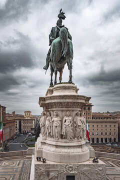 bronze equestrian statue at altar milite ignoto in rome