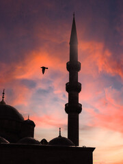 Minarete al atardecer en Estambul
