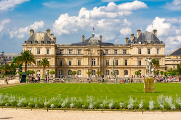 Obraz premium Luxembourg palace and gardens in Paris, France