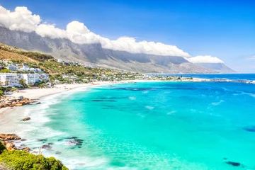 Crédence de cuisine en verre imprimé Montagne de la Table Clifton Beach view in Cape Town during a Sunny Day