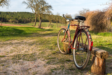 A little nostalgia with an old bicycle by the wayside - 705971182