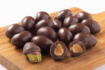 ピスタチオ　チョコレート