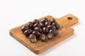 ピスタチオ　チョコレート