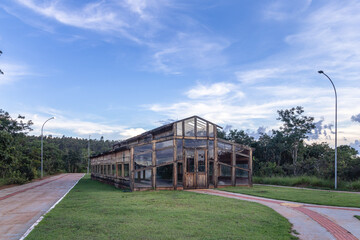 Estufa de plantas em praça pública na cidade de Costa Rica, Estado do Mato Grosso do Sul, Brasil